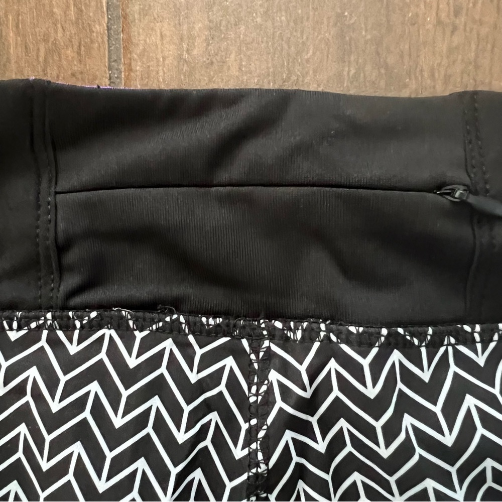 Jofit Running Shorts Black & Purple NWT size Medium Lined - Picture 8 of 8